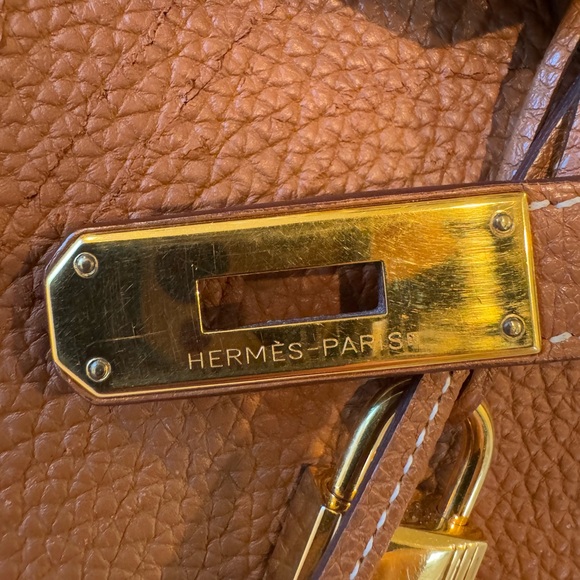 Hermes Birkin 35 Gold w Gold hardware 35 - Picture 8 of 17